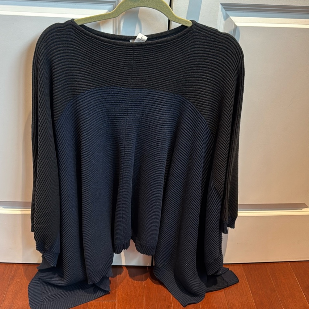 Lululemon Poncho Used OS